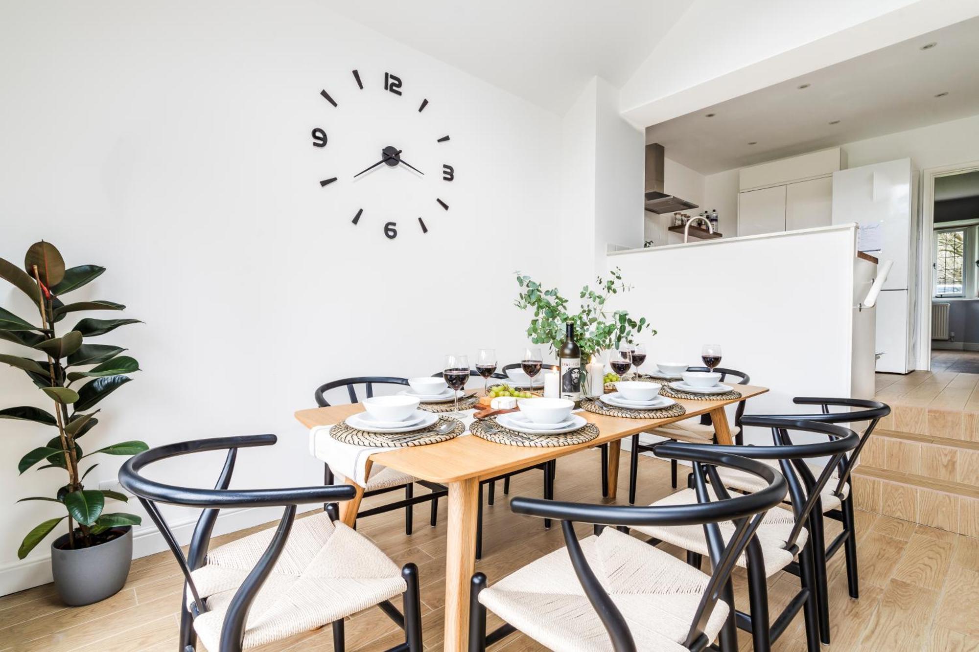 Cozy 3 Bedroom Terrace Cottage In Эпсом Экстерьер фото
